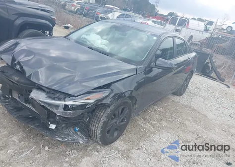 2022 Hyundai Elantra Sel z USA, uszkodzony, nr VIN 5NPLS4AG4NH066555